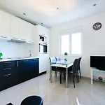 Spant Apartment *